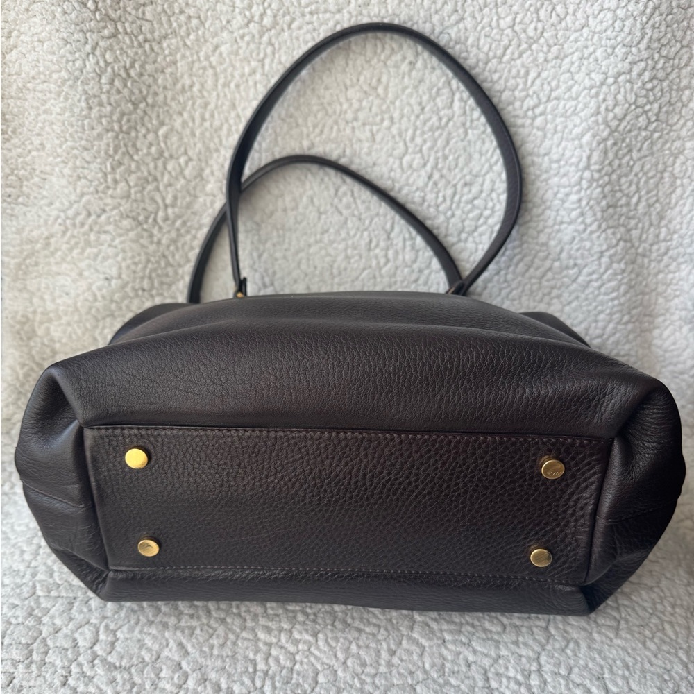 Smythson of Bond Street Agatha Kiss Lock Shoulder Bag in Dark Chocolate - Picture 8 of 17